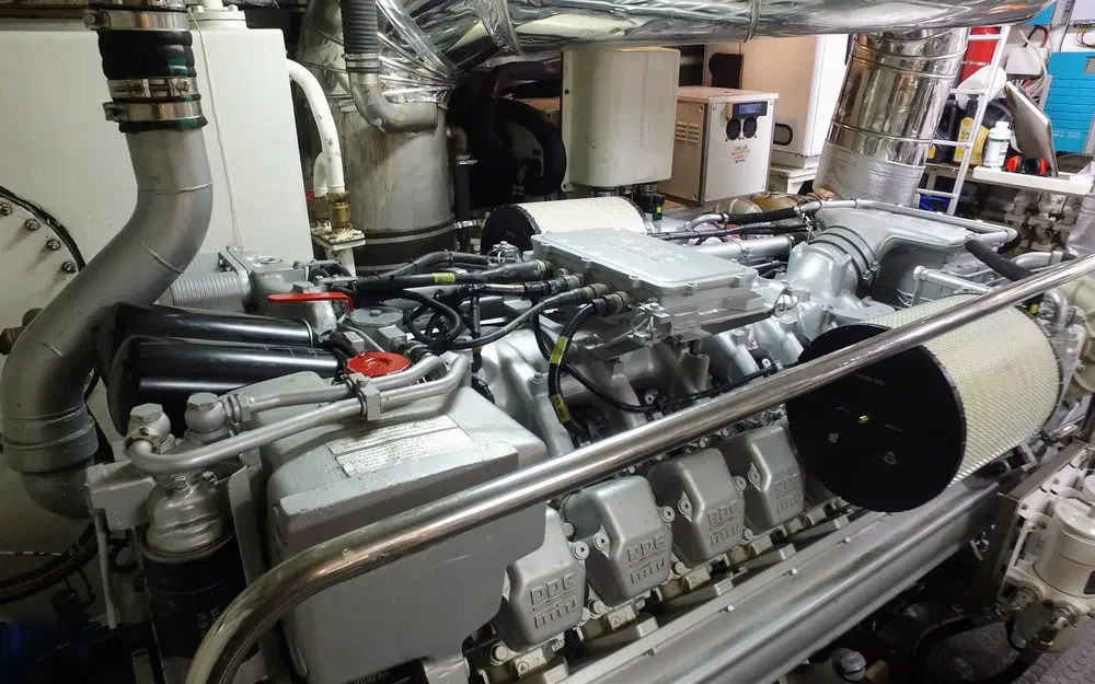 slider 23 Arno Leopard 26 FLY