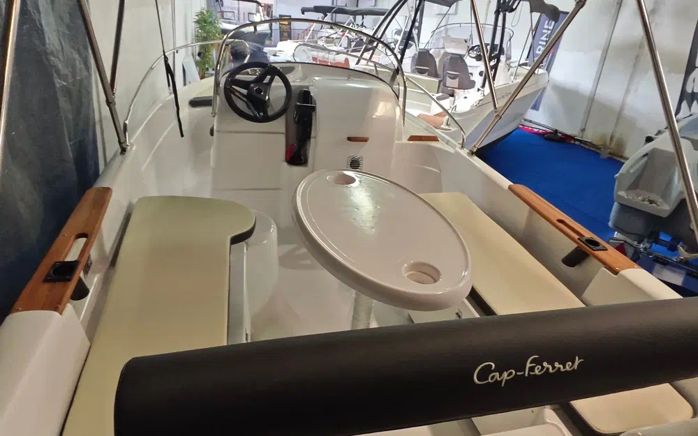 slider 3 B2 Marine 472