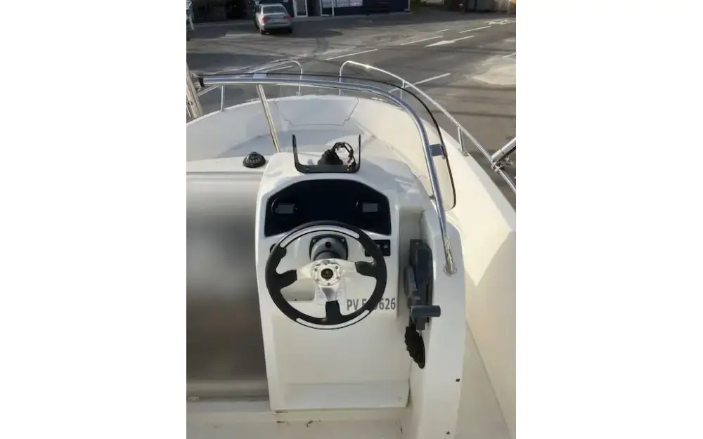 slider 2 Jeanneau Cap Camarat 6.5 CC