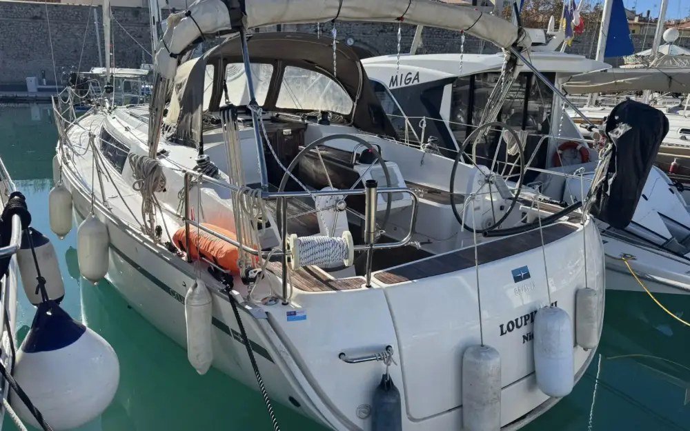 slider 1 Bavaria  37 Cruiser