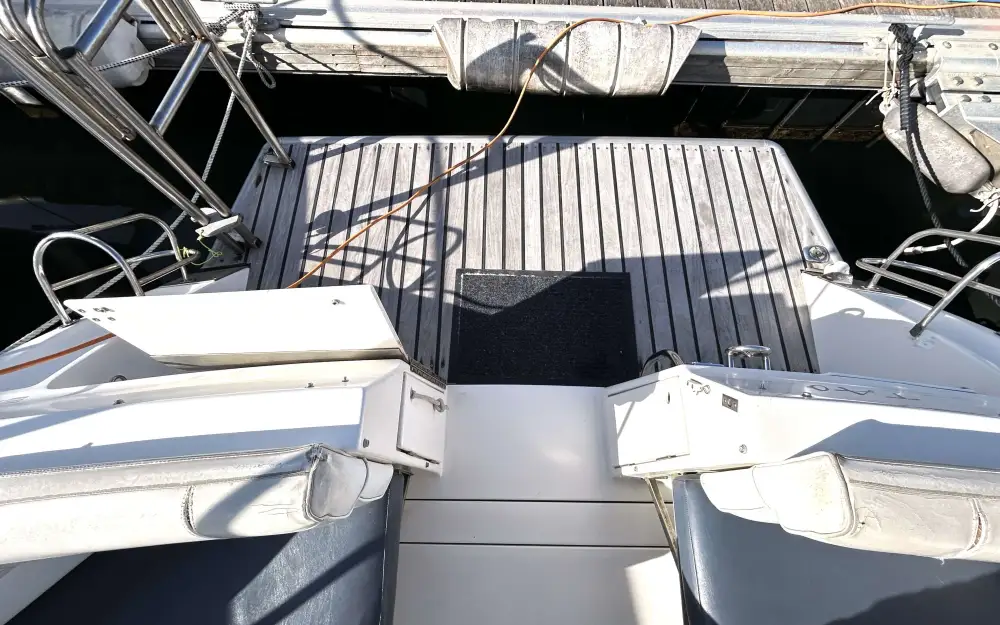 slider 15 Cruisers Rogue 2670