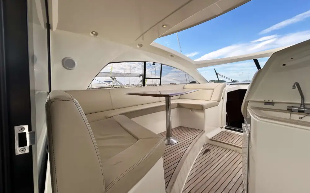 slider 4 Jeanneau Prestige 42 S