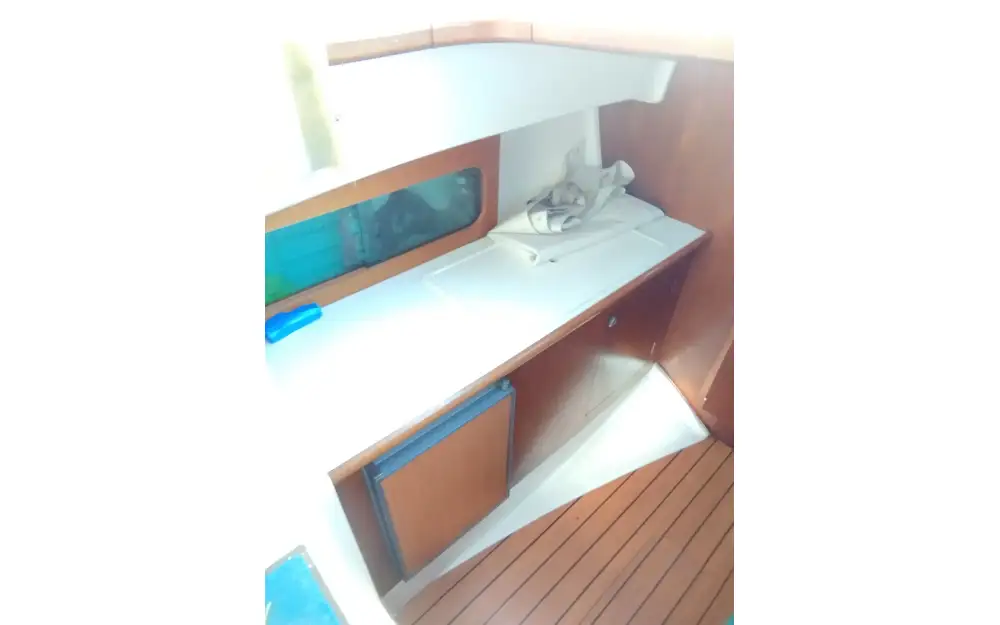 slider 8 Beneteau Antares 710