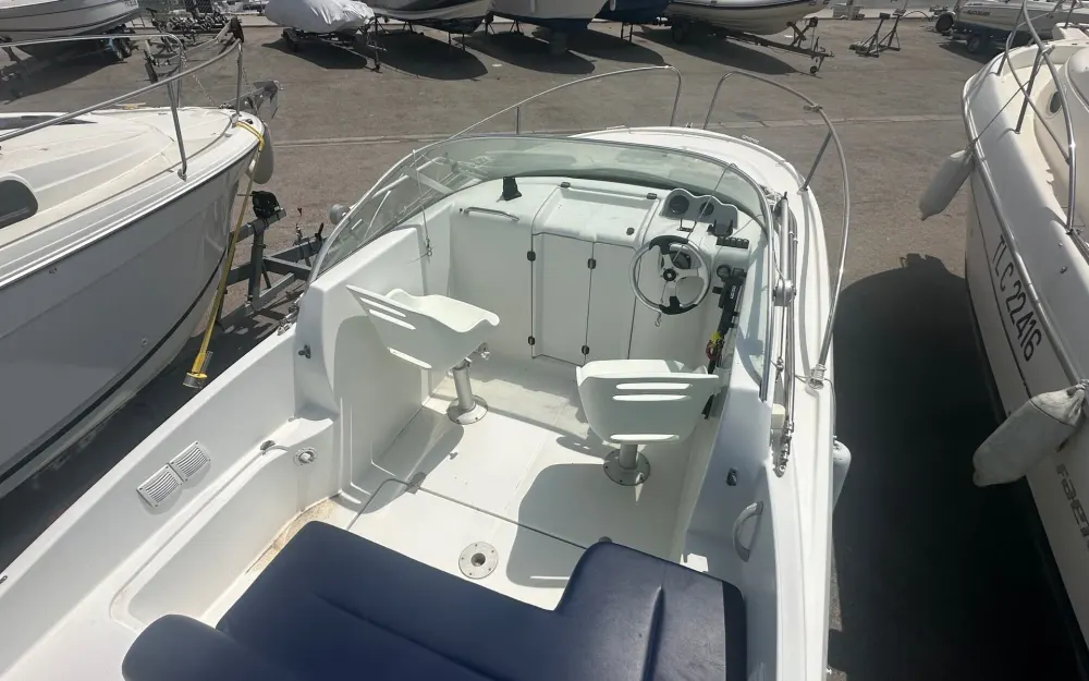 slider 12 Beneteau Flyer 650 Cabine