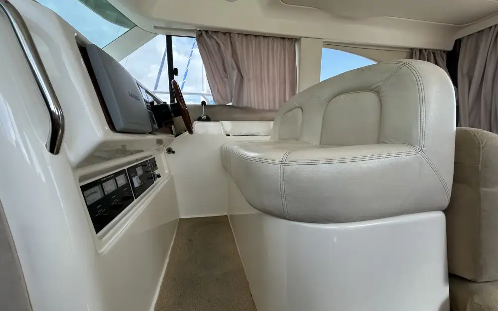 slider 12 Jeanneau Prestige 36 Fly