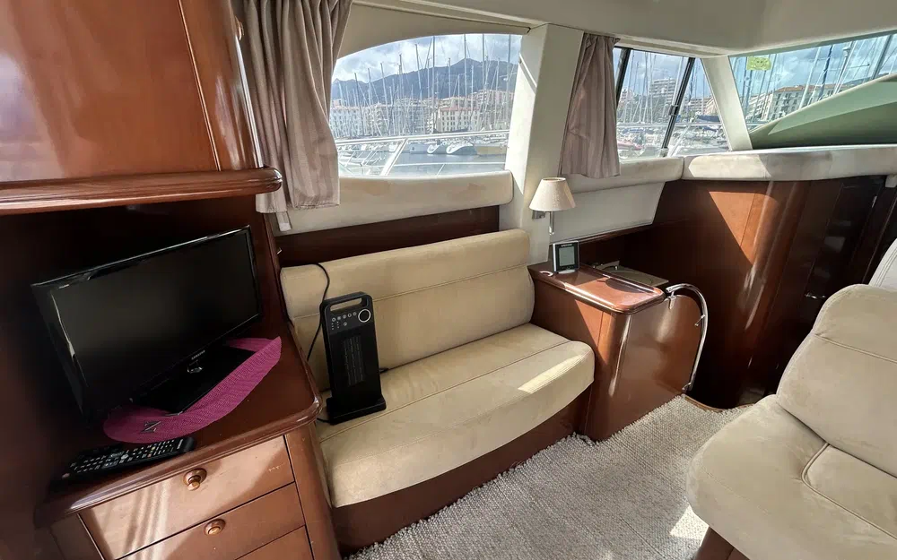 slider 7 Jeanneau Prestige 36