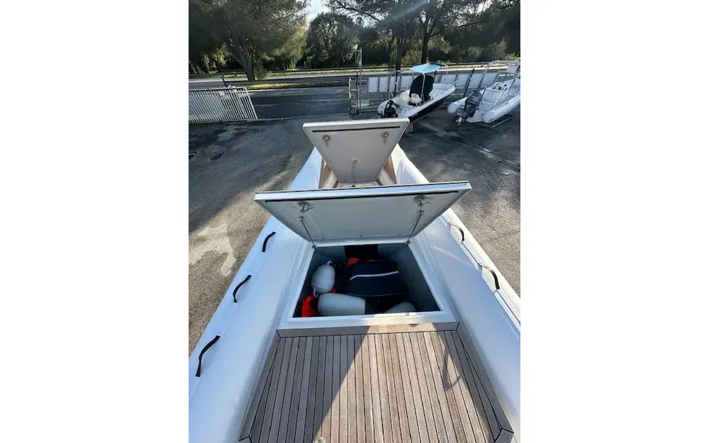 slider 11 Nuova Jolly Prince 33 CC