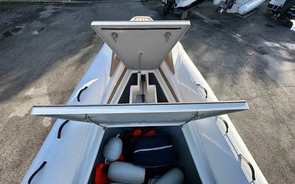 slider 12 Nuova Jolly Prince 33 CC