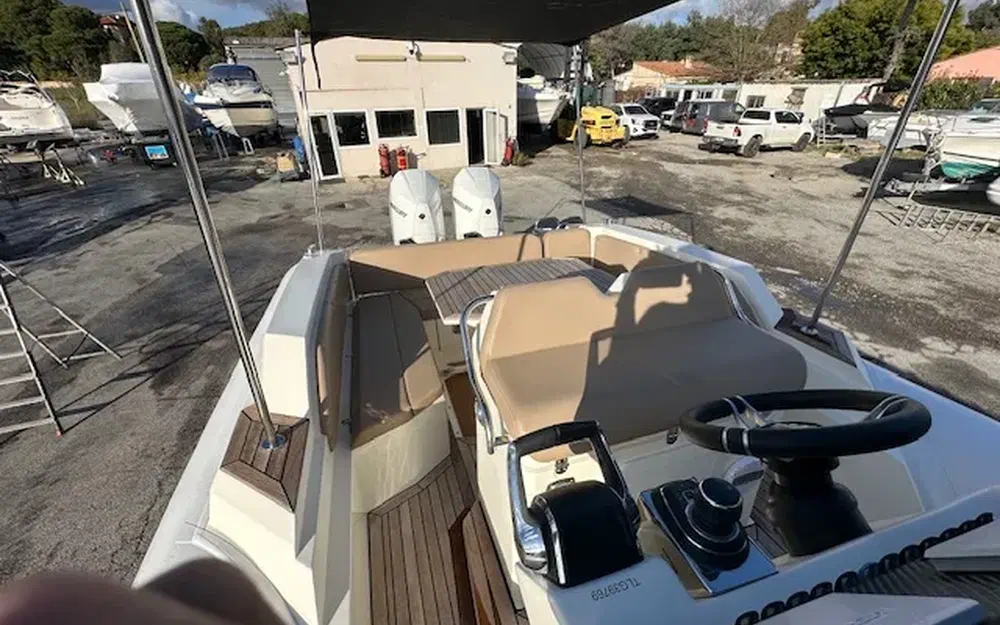 slider 13 Nuova Jolly Prince 33 CC