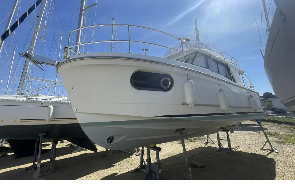 slider 2 Beneteau Swift Trawler 30