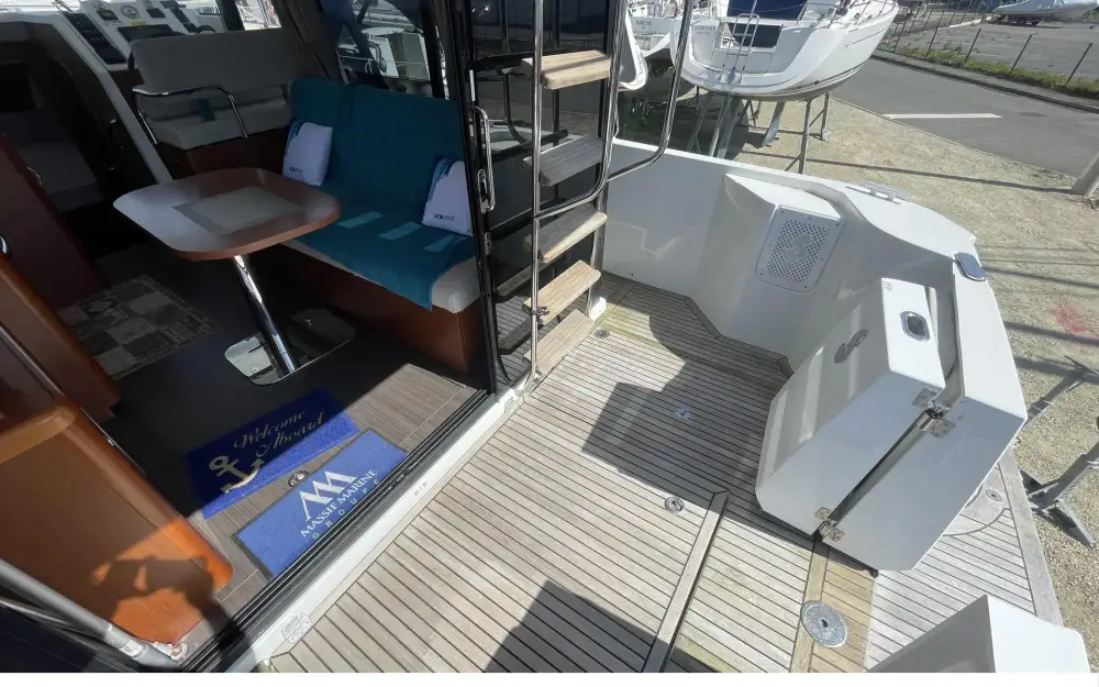 slider 3 Beneteau Swift Trawler 30