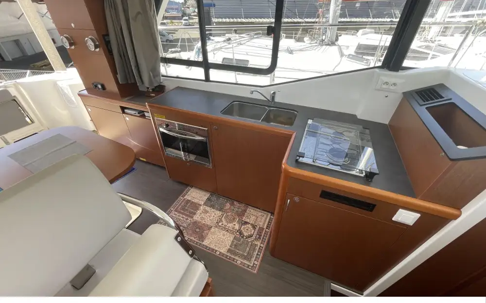 slider 7 Beneteau Swift Trawler 30