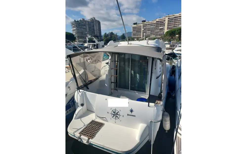 slider 11 Jeanneau Merry Fisher 805