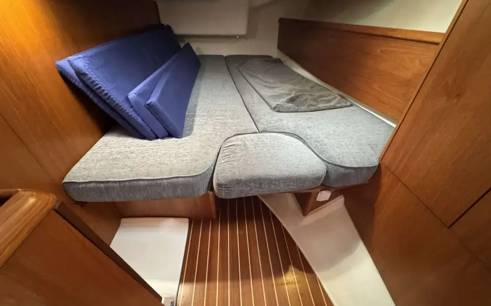 slider 12 Jeanneau Sun Odyssey 43