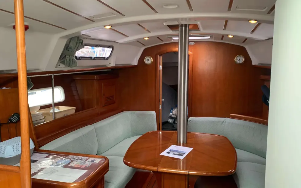 slider 2 Beneteau Oceanis 361 Clipper