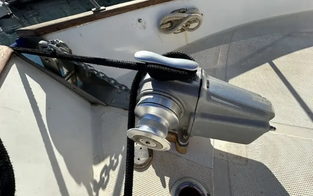 slider 8 Ocean Alexander  38