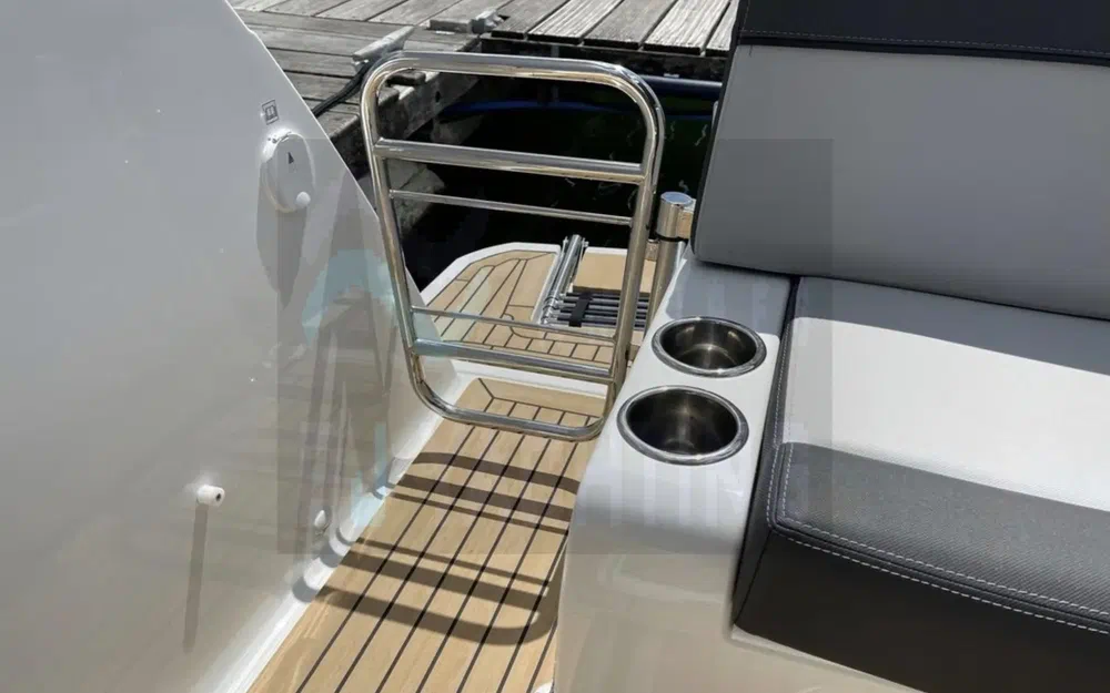 slider 5 Jeanneau Merry Fisher 895