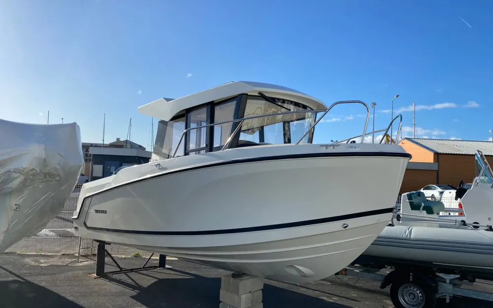 slider 0 Quicksilver Activ 705 Pilothouse - null