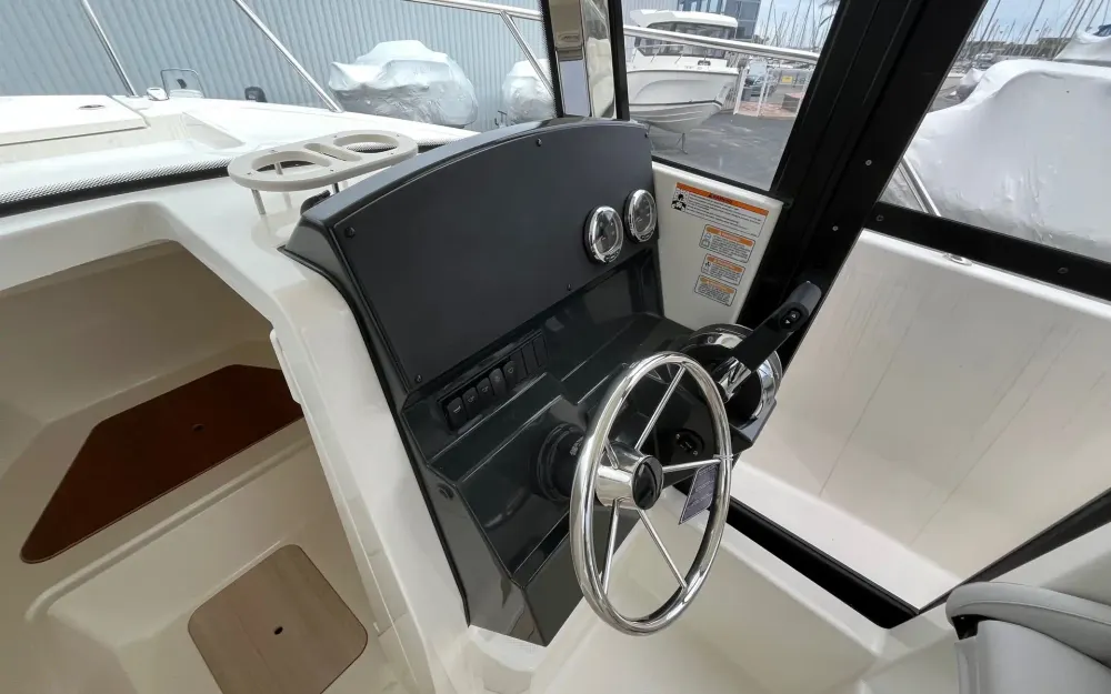 slider 4 Quicksilver Activ 705 Pilothouse - null