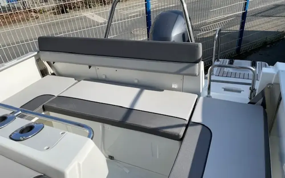 slider 10 Jeanneau Cap Camarat 6.5 CC Serie 3