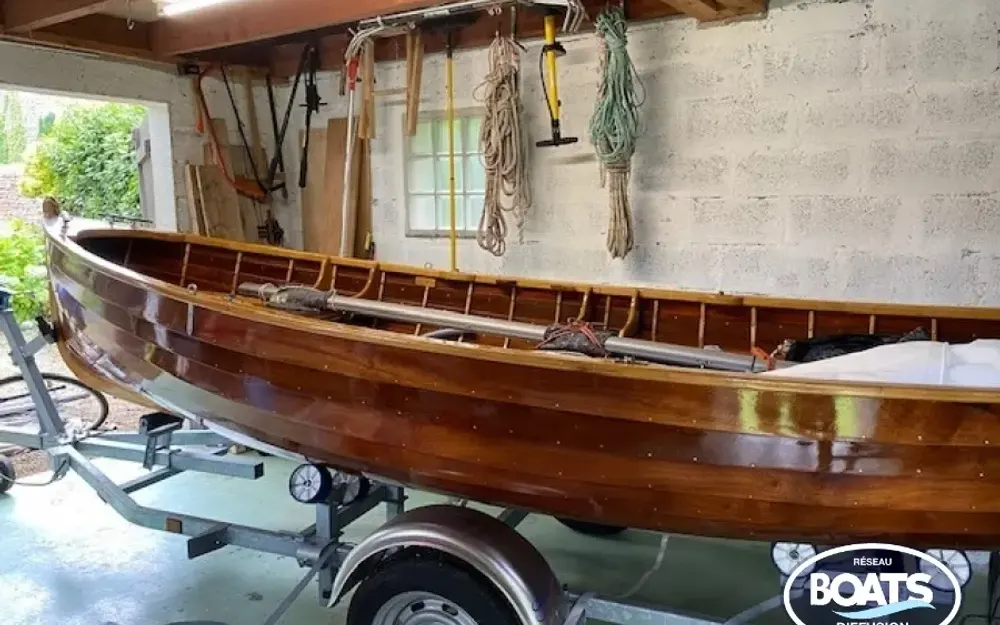Amber BoatBoat Eog