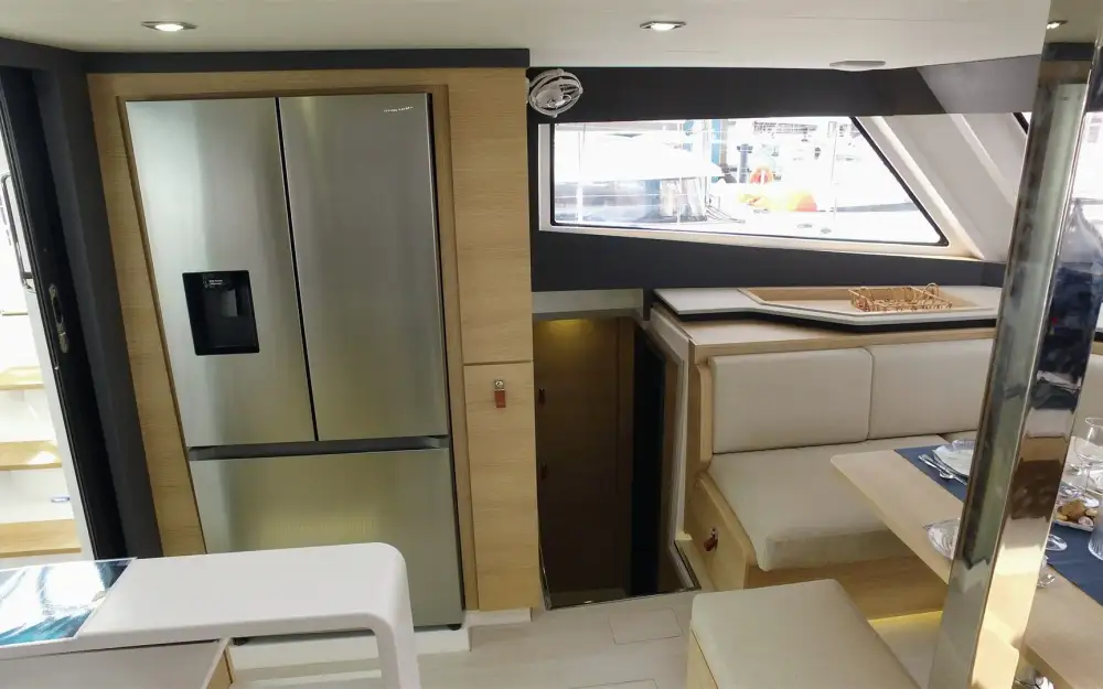 slider 16 Indigo Yacht  45