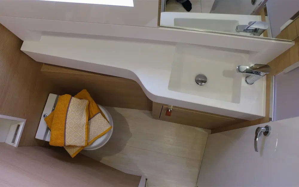 slider 18 Aventura Yacht Indigo Yacht 45