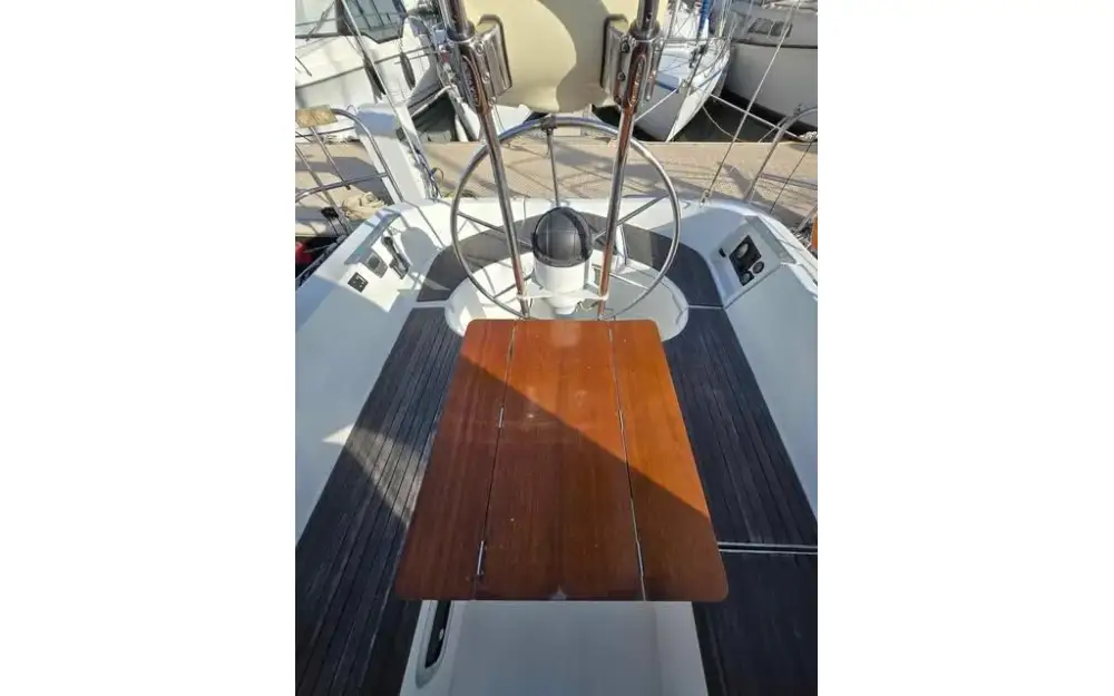 slider 5 Beneteau Oceanis 321