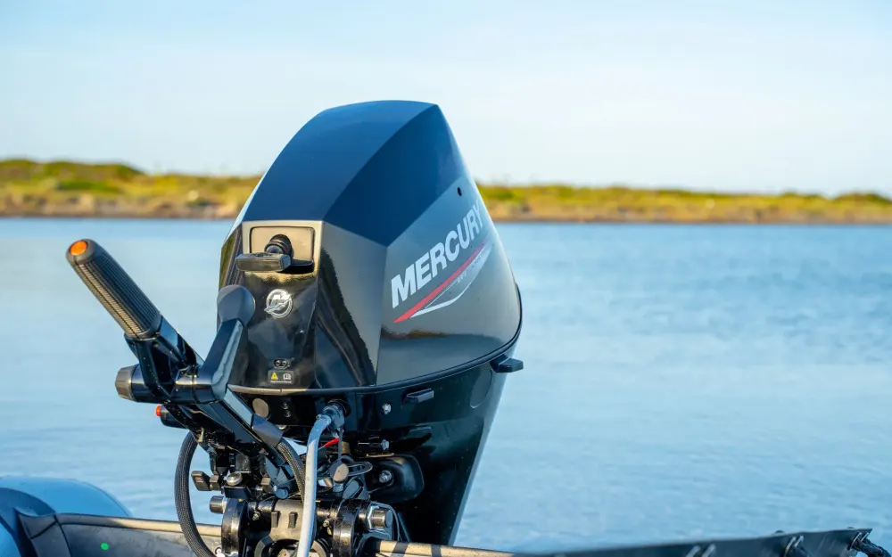 slider 0 Fourstroke 25 CV EFI