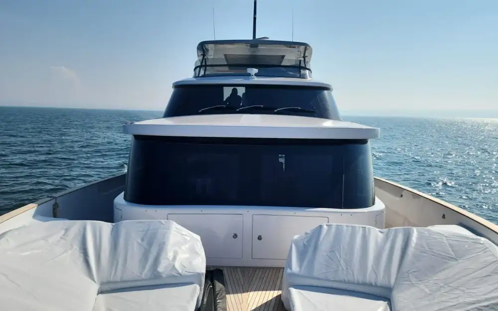 slider 6 Azimut Magellano 25