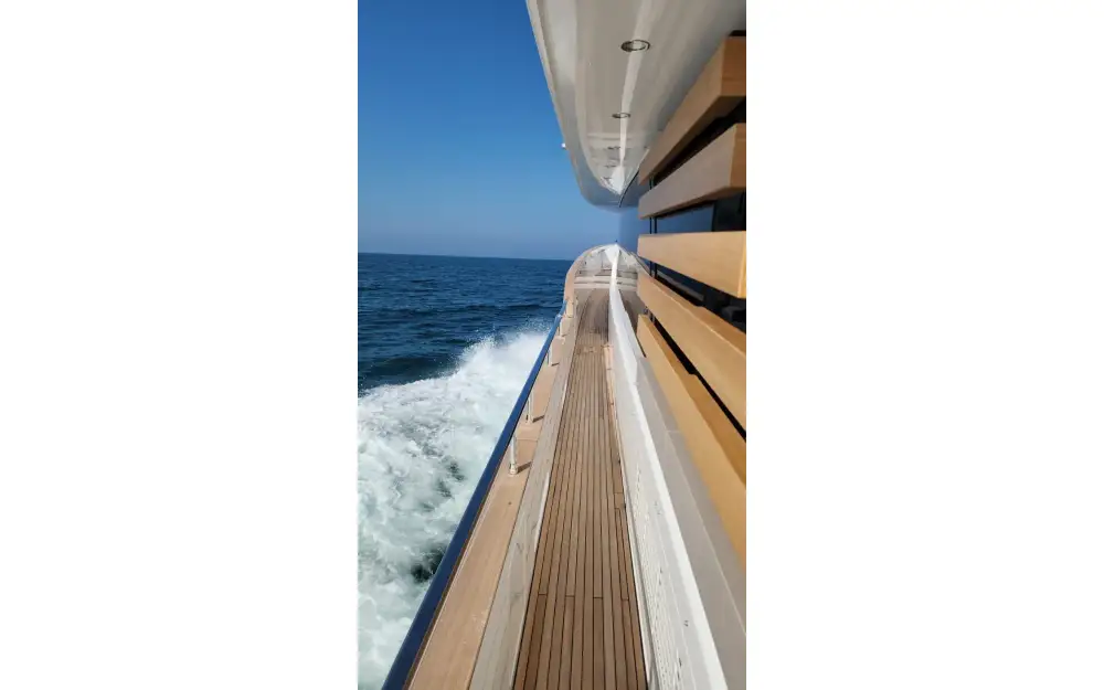 slider 7 Azimut Magellano 25