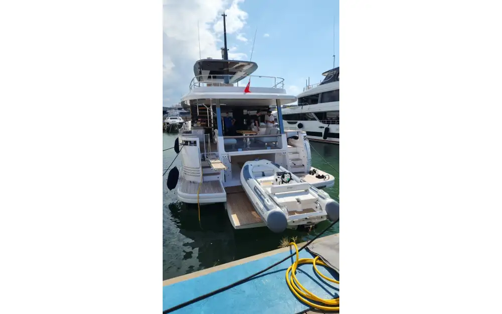 slider 2 Azimut Magellano 25