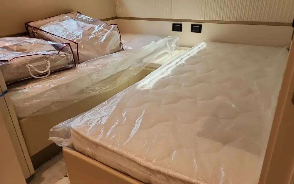 slider 13 Azimut Magellano 25
