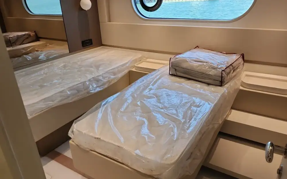 slider 14 Azimut Magellano 25