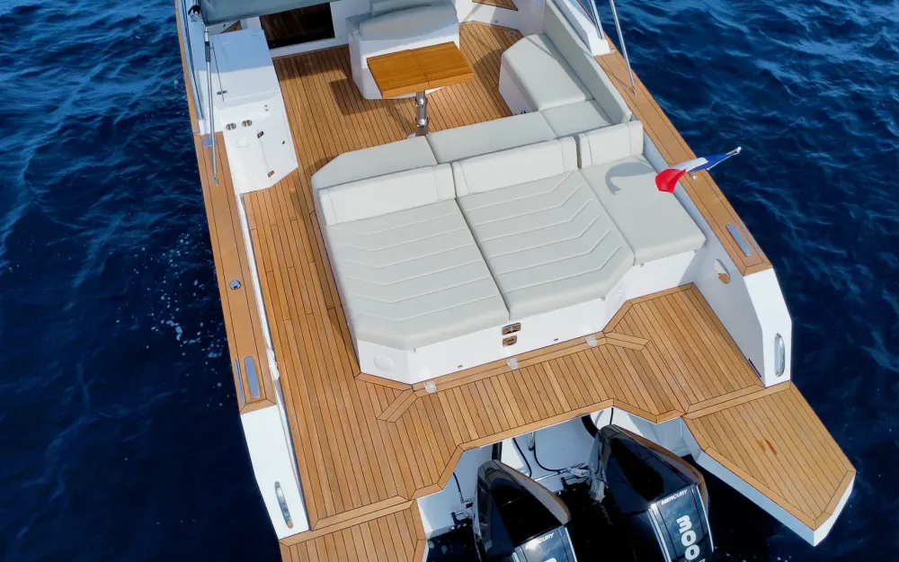 slider 6 BB Yachts 35 ELBA