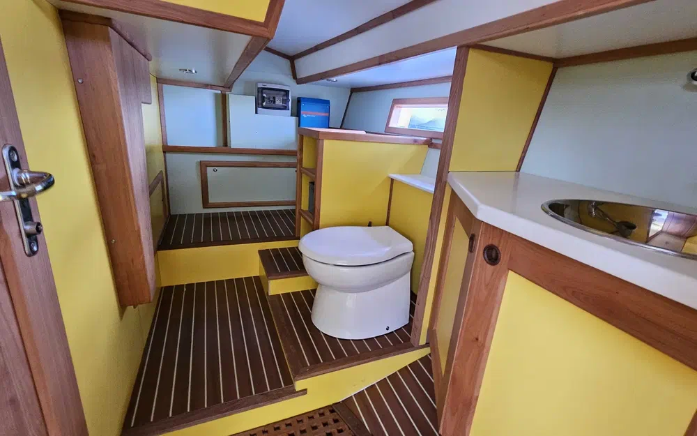 slider 8 Meta META 36