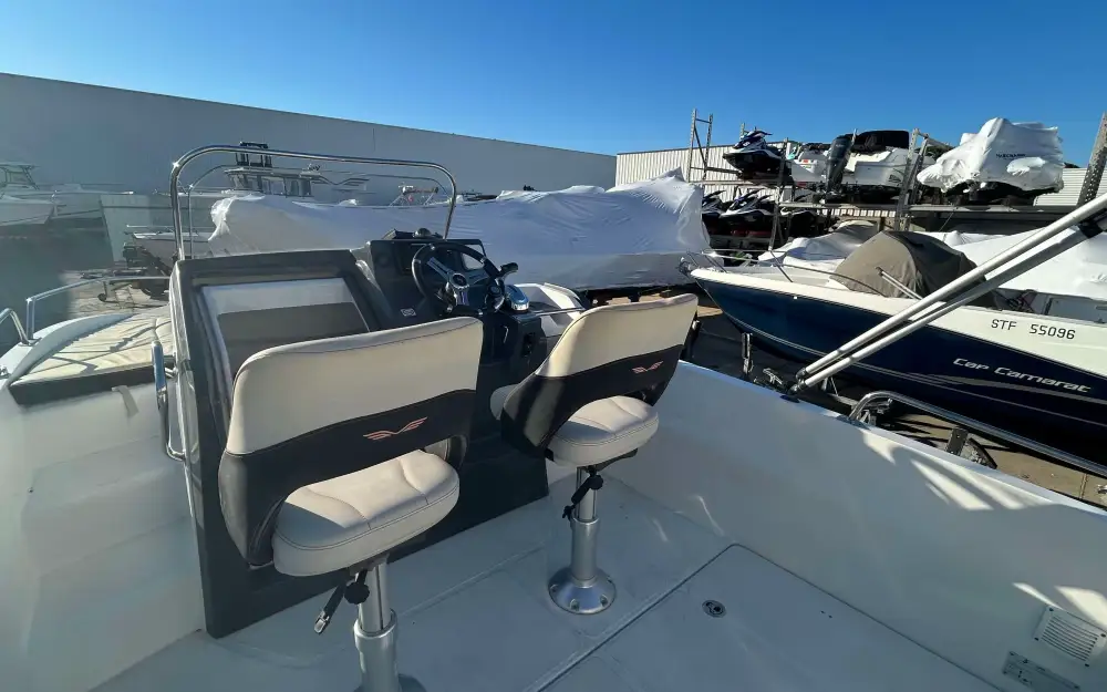 slider 3 Beneteau Flyer 6.6 SUNdeck