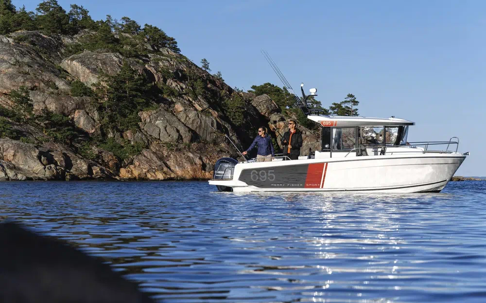 slider 0 Jeanneau Merry Fisher 695