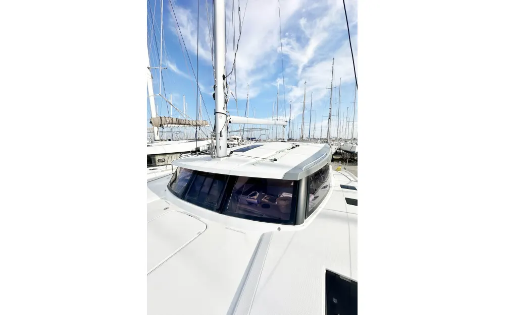 slider 32 Fountaine Pajot Isla 40