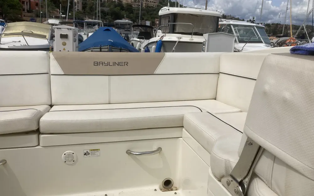 slider 6 Bayliner  642 Cuddy