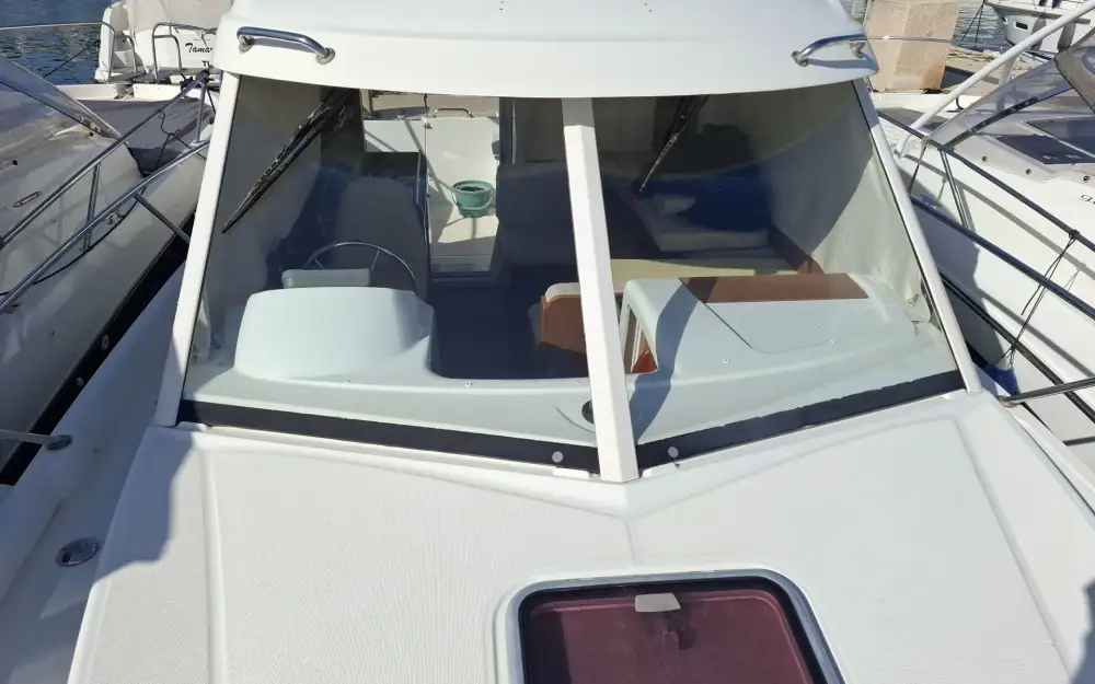 slider 26 Beneteau antares 8s