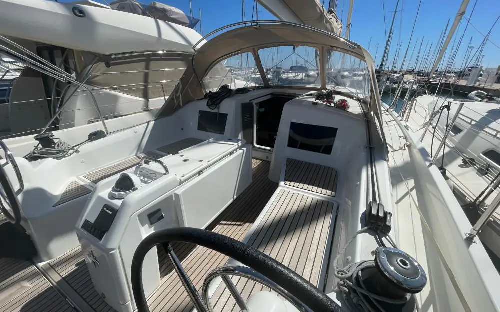 slider 33 Jeanneau Sun Odyssey 410