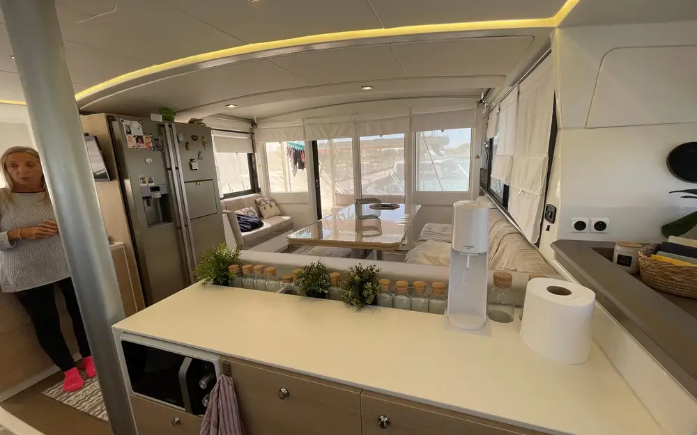 slider 28 Bali Catamarans Bali 4.3