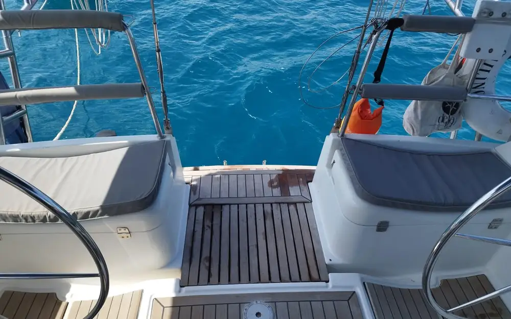 slider 13 Jeanneau Sun Odyssey 49