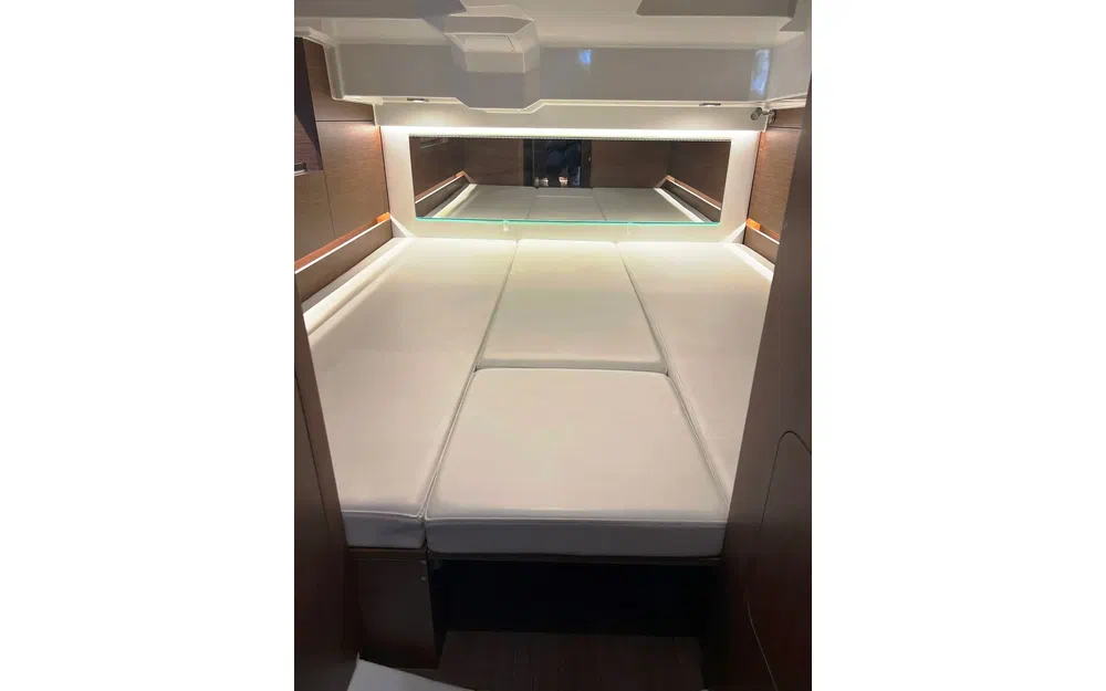 slider 12 Jeanneau Cap Camarat 10.5 WA