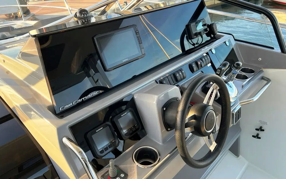 slider 24 Jeanneau Cap Camarat 10.5 WA