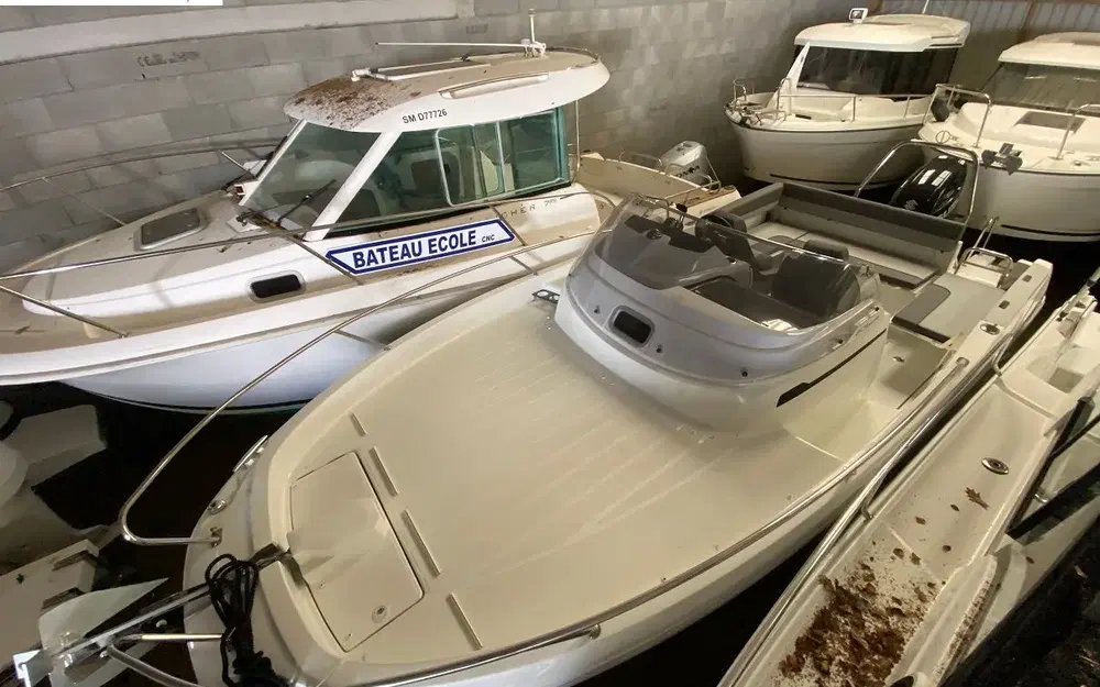 slider 0 Jeanneau Cap Camarat 6.5 WA