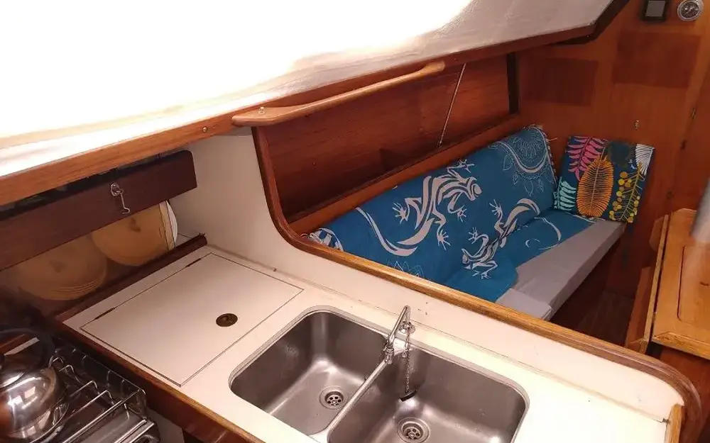 slider 44 Beneteau First 305