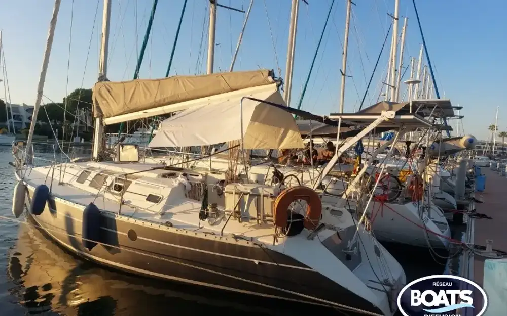 slider 0 Beneteau First 35 S5