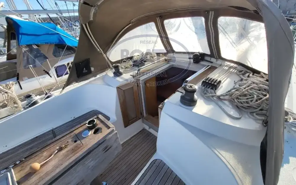 slider 5 Bavaria  37 Cruiser